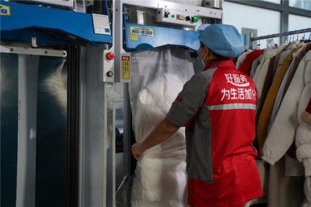 京東洗衣舉辦工廠(chǎng)開(kāi)放日 以科技與服務(wù)雙輪驅(qū)動(dòng)，引領(lǐng)行業(yè)創(chuàng)新與社會(huì)責(zé)任同行